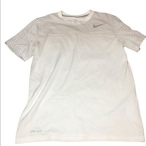 Men’s Medium Dri Fit Tee Shirt